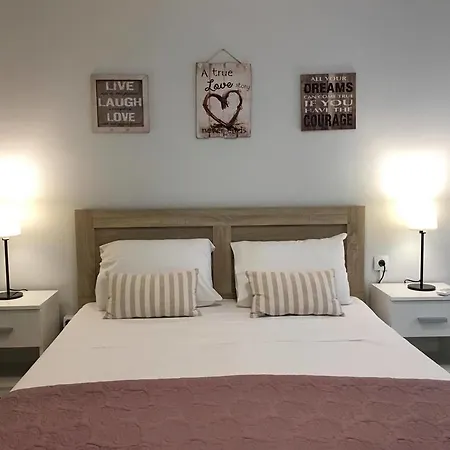 Victoria Blue * Porto Heli