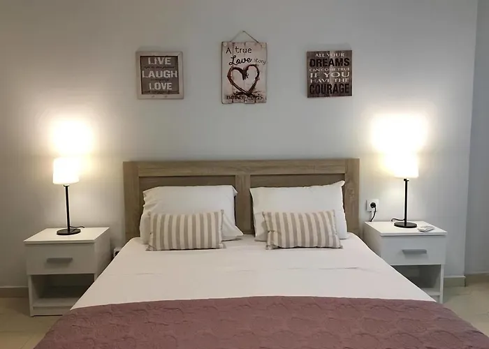 Victoria Blue * Porto Heli